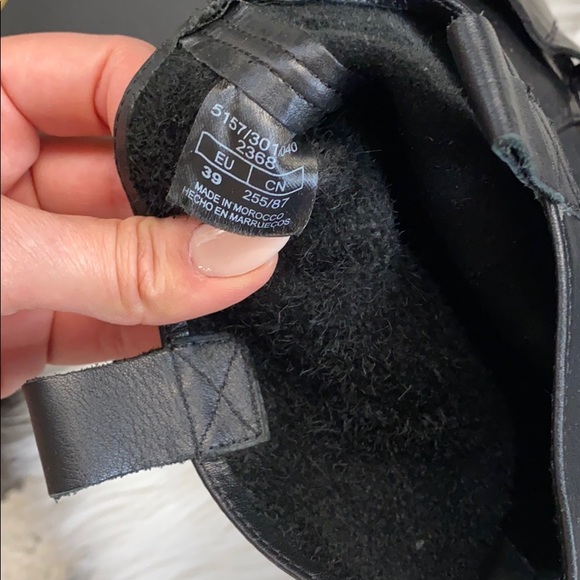 Zara black 💯 leather booties with chains - Picture 5 of 7